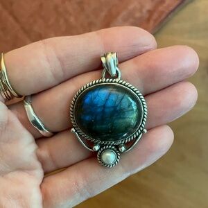 Silver and Blue Labradorite Pendant with Pearl